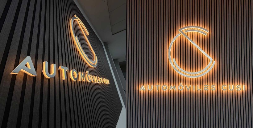 Letras Corpóreas Calvin Klein