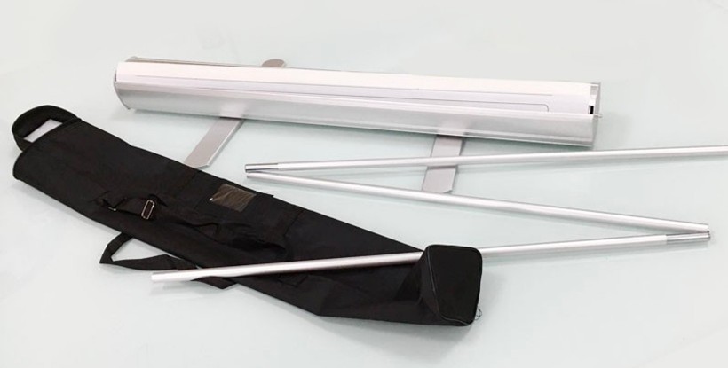 Estructura roll up y maletín