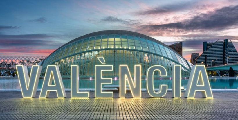 Riesige Stadt-Buchstaben